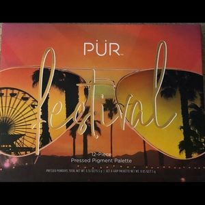 PÜR eyeshadow palette